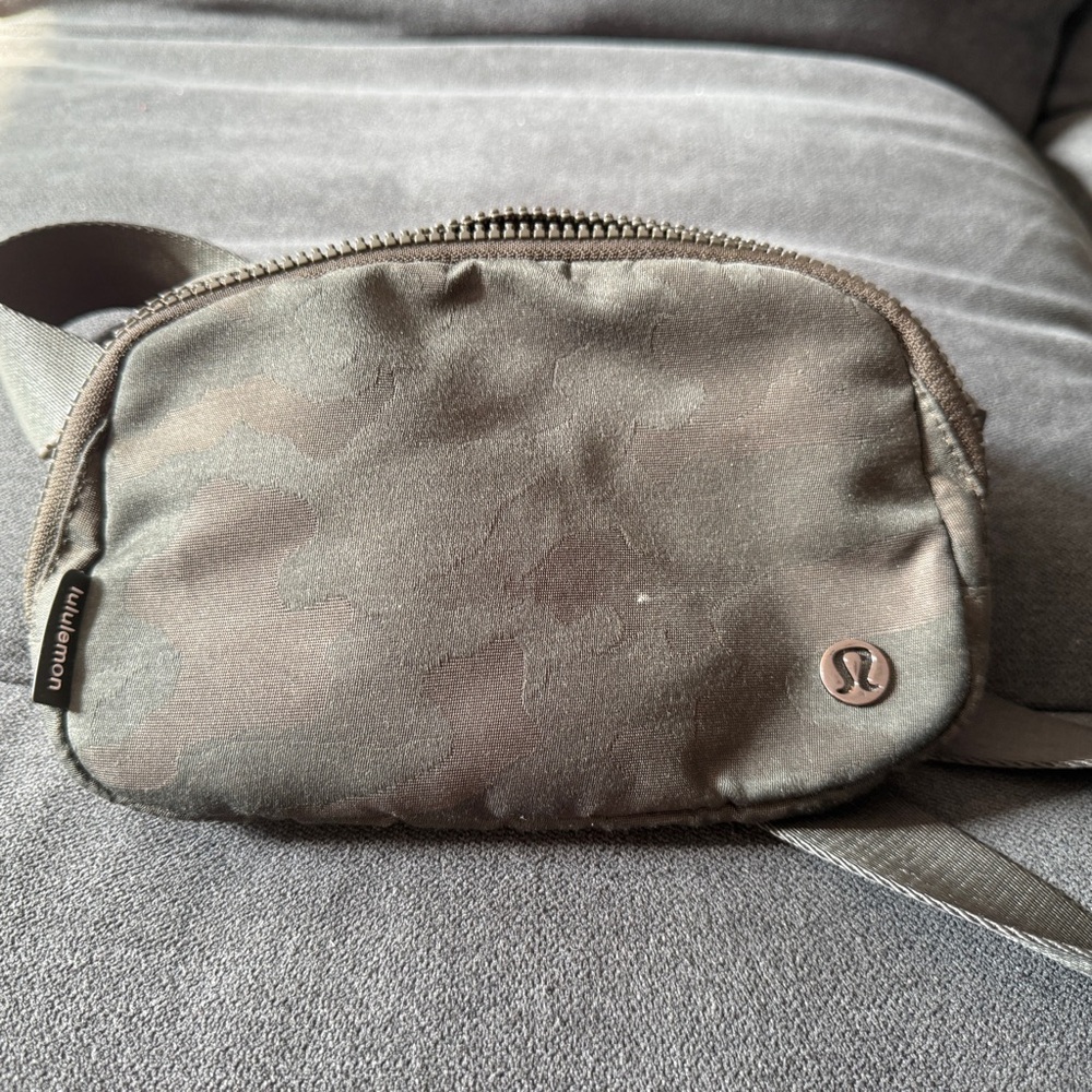 lululemon athletica Black Belt Bag Sleek and Versatile